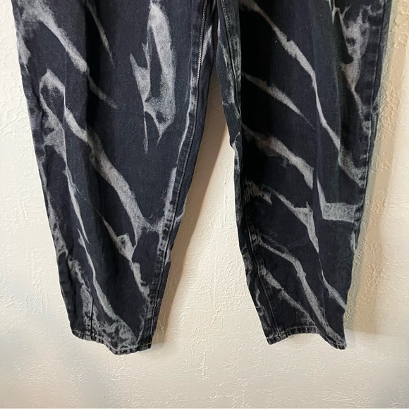 Lioness On My Way Black Tie Dyed High Waisted Mom Jeans - Picture 7 of 12